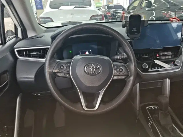 Toyota Frontlander — Фото автомобиля 10
