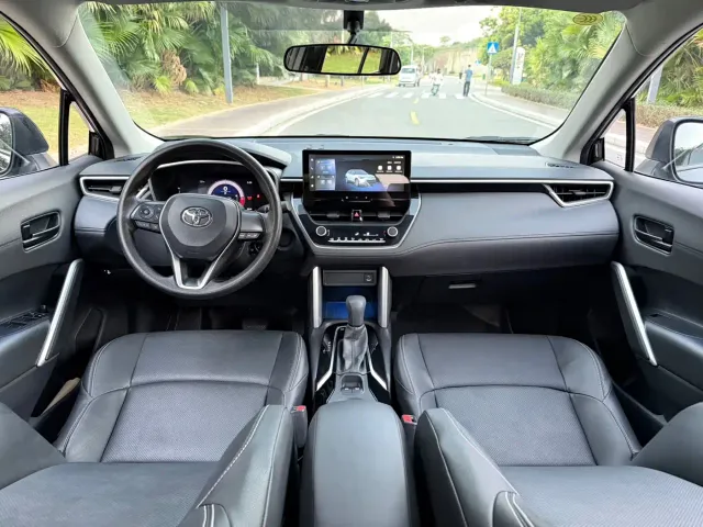 Toyota Frontlander — Фото автомобиля 6