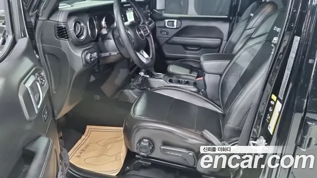Jeep Wrangler JL — Фото автомобиля 10