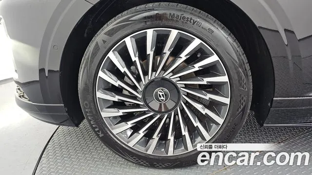 Hyundai Grandeur — Фото автомобиля 5