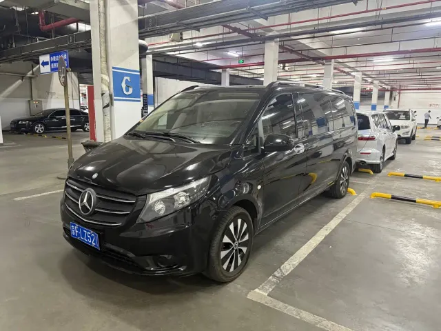 Фотография автомобиля — Mercedes-Benz Vito