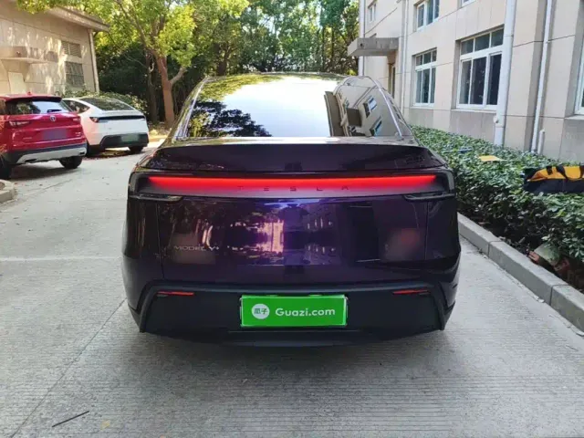Tesla Model Y — Фото автомобиля 5