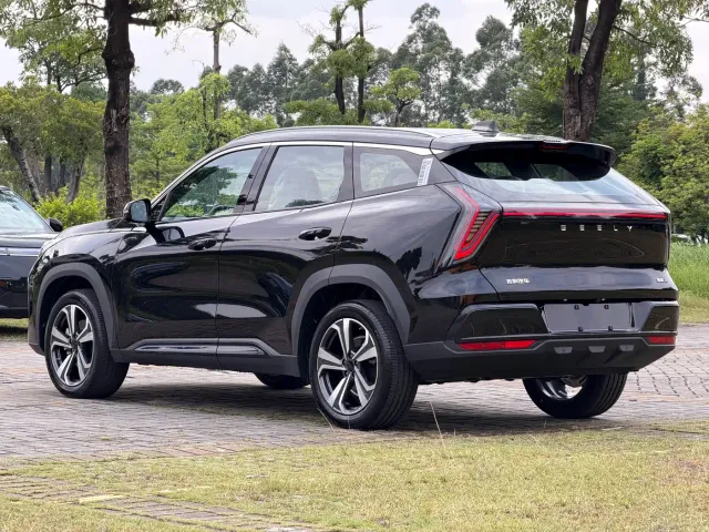 Geely Boyue L — Фото автомобиля 8