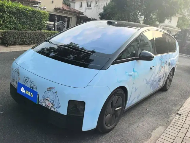 Фотография автомобиля — Li Auto MEGA