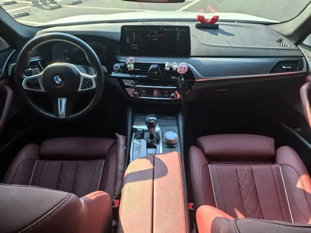 BMW 5 Series — Фото автомобиля 9