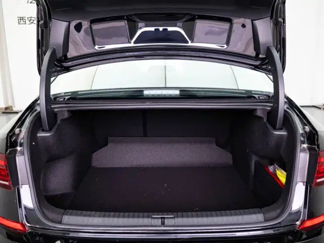 Volkswagen Passat — Фото автомобиля 22