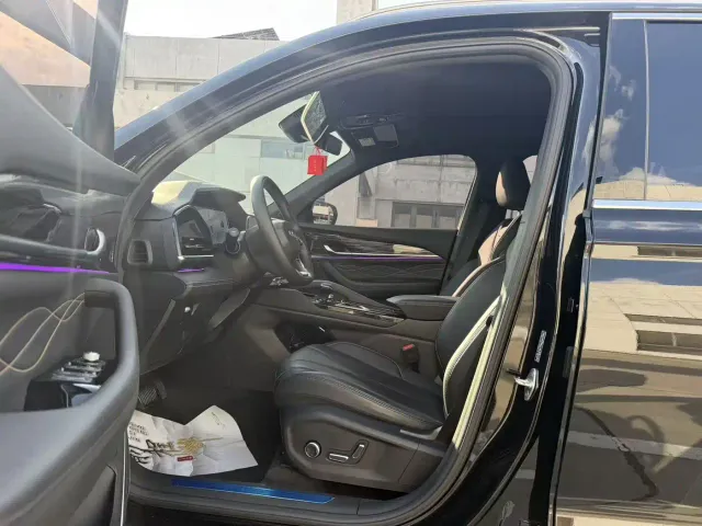 Geely Xingyue L — Фото автомобиля 4
