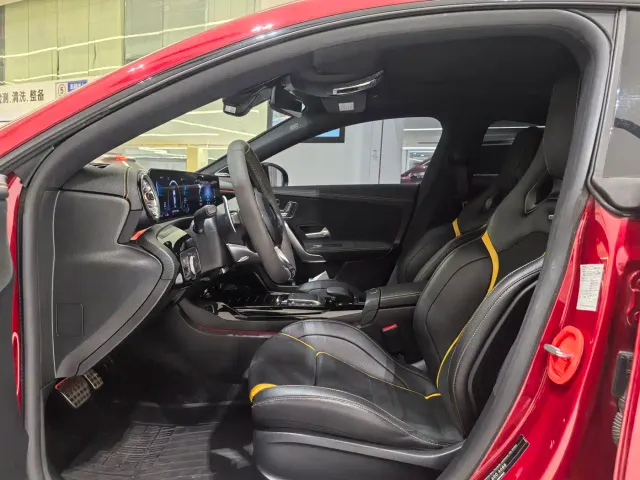 Mercedes-Benz CLA-Class AMG — Фото автомобиля 9