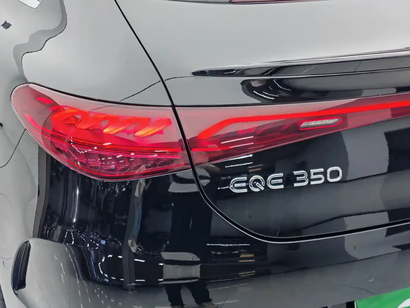 Mercedes-Benz Mercedes-Benz EQE 2022 350 Luxury Edition — Фото автомобиля 8