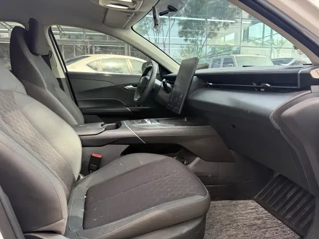 Changan Qiyuan A05 — Фото автомобиля 17