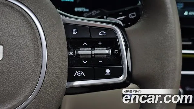 Kia Carnival Generation 4 — Фото автомобиля 14