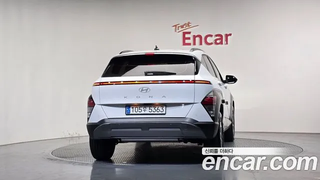 Hyundai Kona SX2 — Фото автомобиля 4