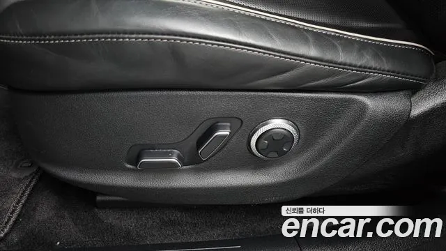 Genesis G80 Electrified G80 (RG3) — Фото автомобиля 28
