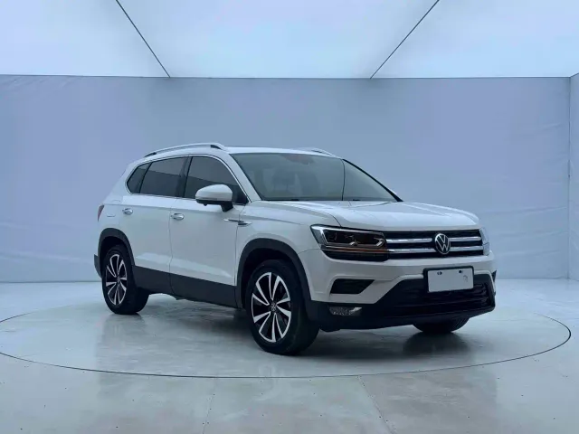 Volkswagen Tharu — Фото автомобиля 3