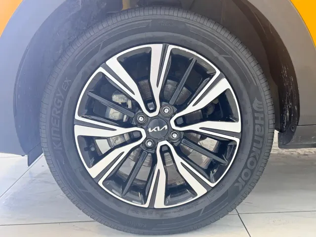 Kia KX1 — Фото автомобиля 17