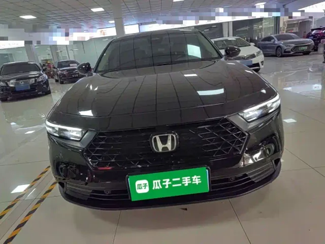 Honda Accord — Фото автомобиля 2