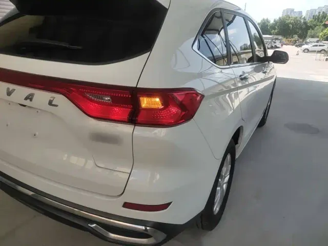 Haval M6 — Фото автомобиля 7