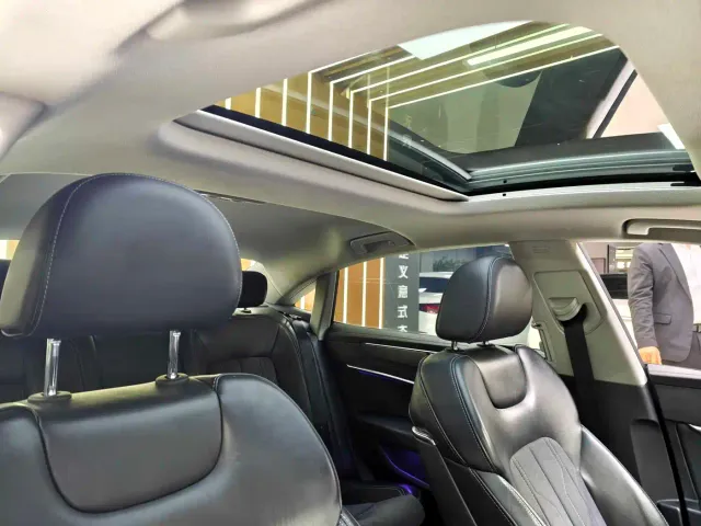 Audi A7L — Фото автомобиля 17