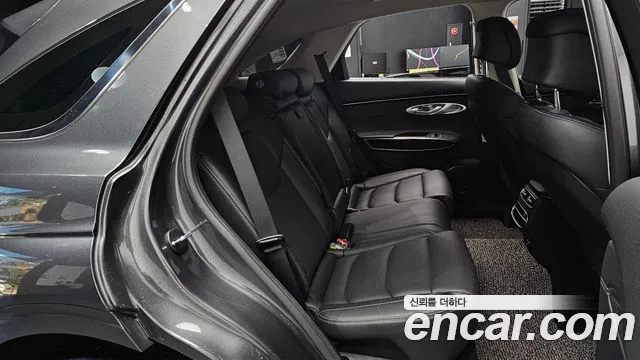 Genesis GV70 — Фото автомобиля 17