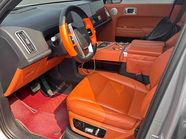 Li Auto L9 — Фото автомобиля 4