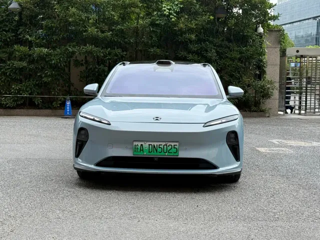 Nio ET5 — Фото автомобиля 2