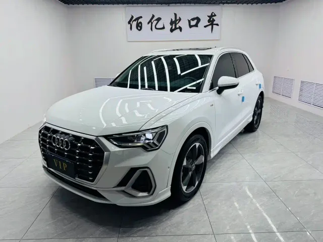 Фотография автомобиля — Audi Q3