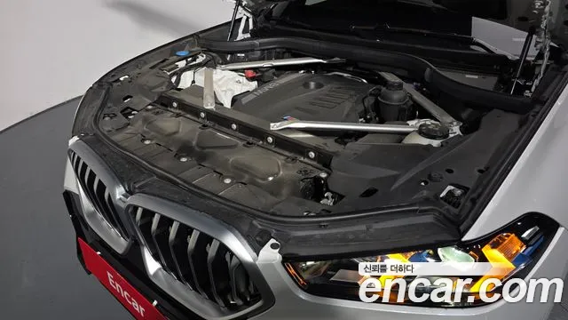 BMW X6 xDrive40i M Sport — Фото автомобиля 6