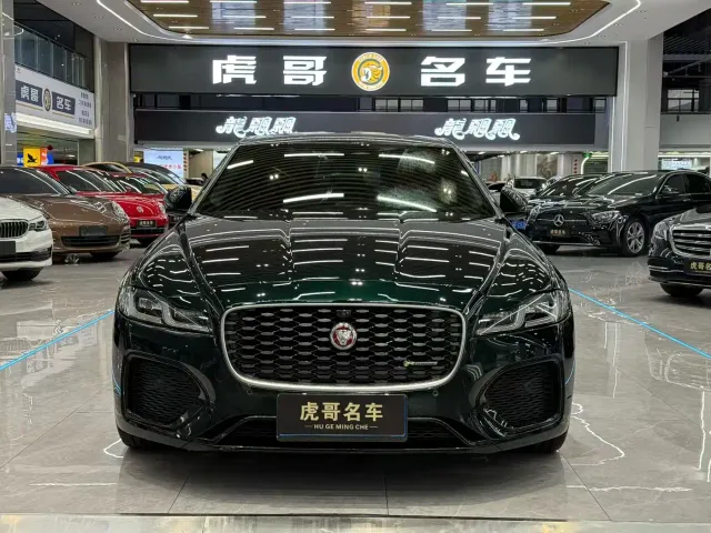 Jaguar XFL — Фото автомобиля 2