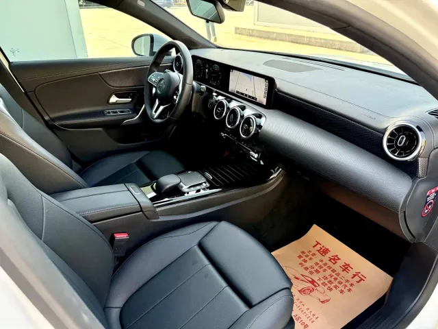 Mercedes-Benz A-Class — Фото автомобиля 20
