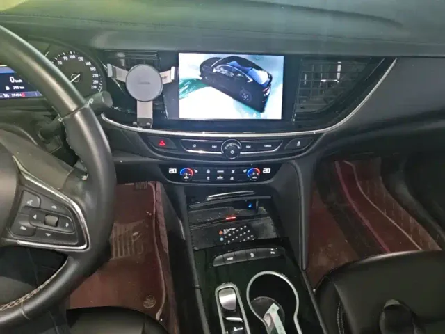 Buick Regal — Фото автомобиля 12
