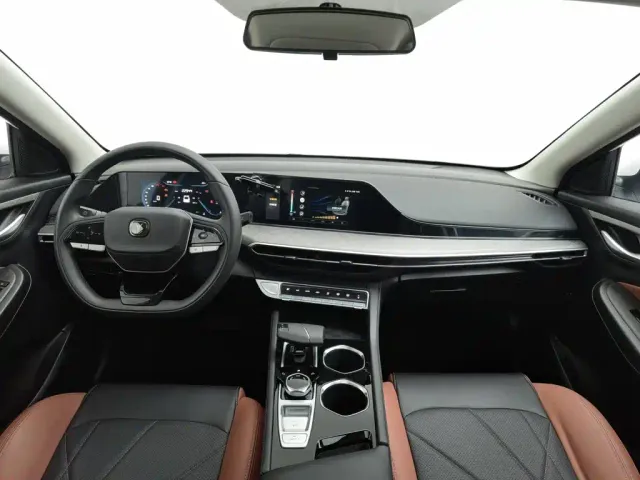 Changan Eado — Фото автомобиля 5