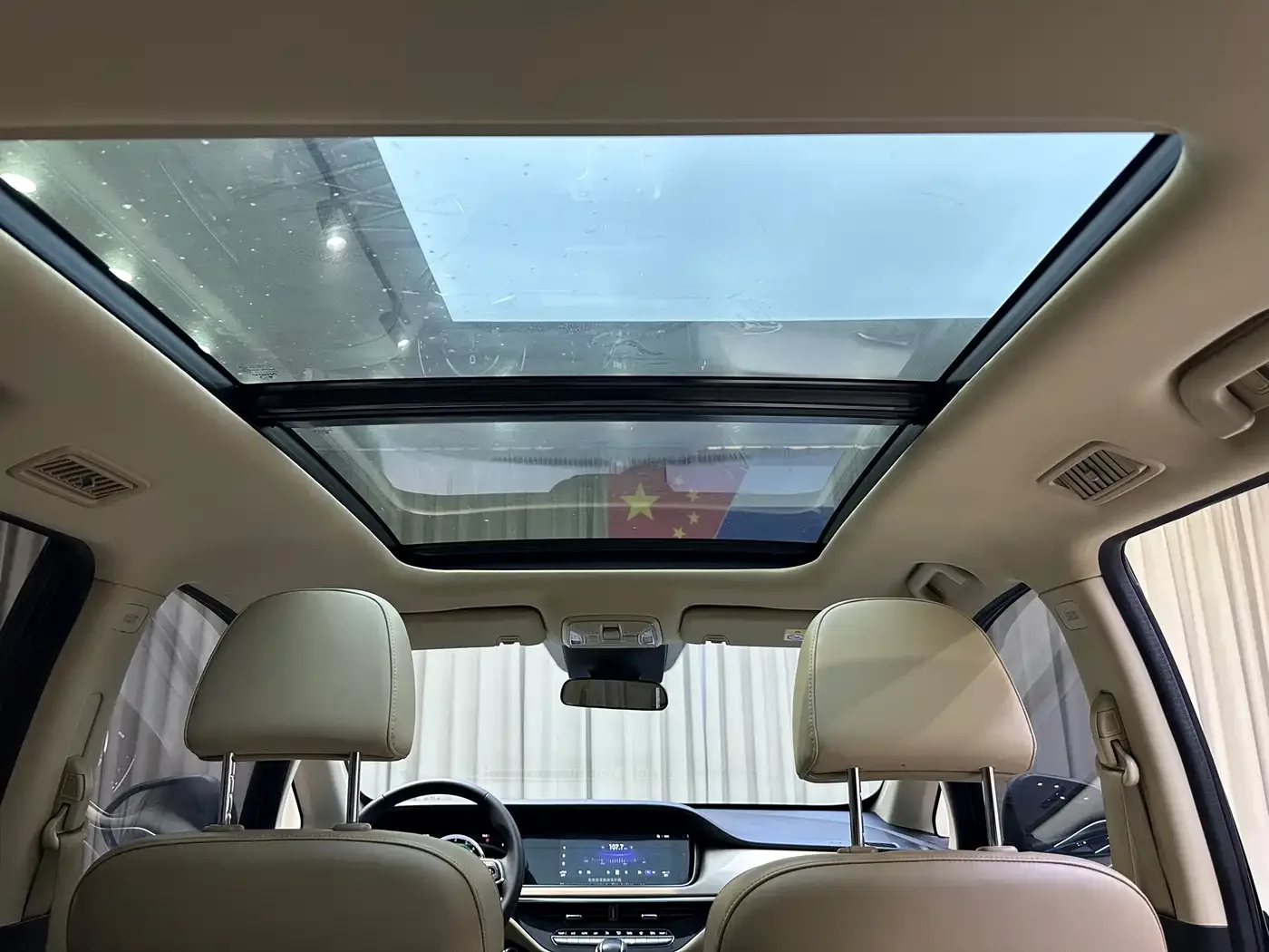 GAC Trumpchi Trumpchi M6 2021 270T DCT Premium Edition (7-seater) — Фото автомобиля 18