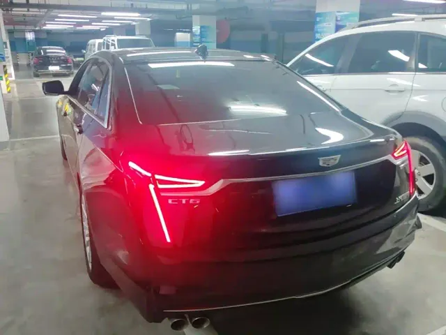 Cadillac CT6 — Фото автомобиля 4
