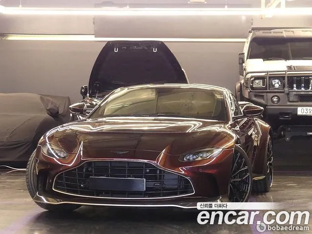 Фотография автомобиля — Aston Martin Vantage