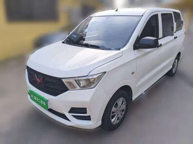 Фотография автомобиля — Wuling Hongguang
