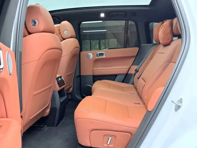 Li Auto L6 — Фото автомобиля 4