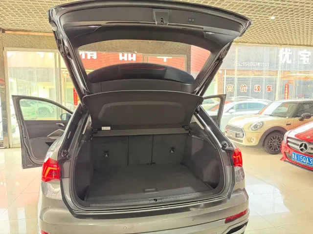 Audi Q3 — Фото автомобиля 18
