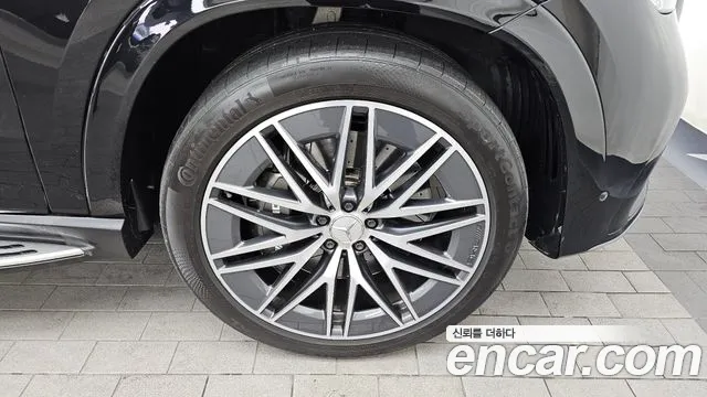 Mercedes-Benz GLE-Class — Фото автомобиля 5