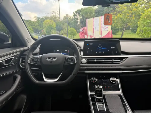 Chery Tiggo 8 — Фото автомобиля 10