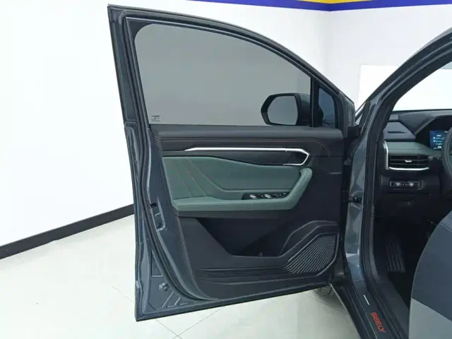 Geely Haoyue L — Фото автомобиля 7
