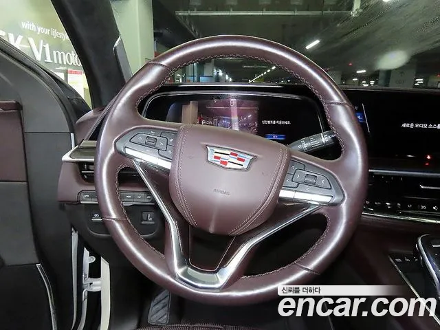 Cadillac Escalade Generation 5 — Фото автомобиля 7