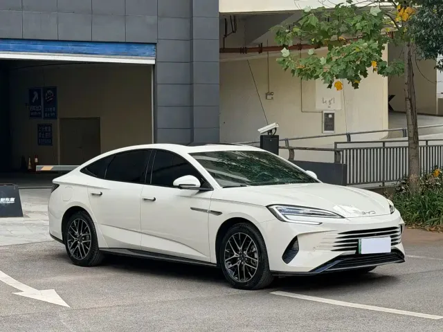 BYD Seal — Фото автомобиля 3