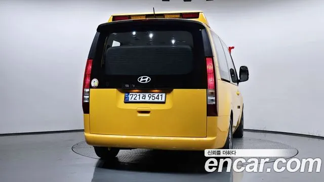 Hyundai Staria — Фото автомобиля 4