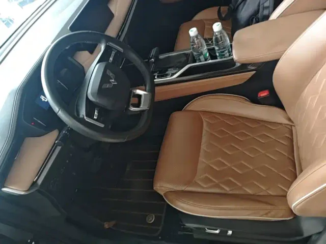 Wuling Jiachen — Фото автомобиля 15