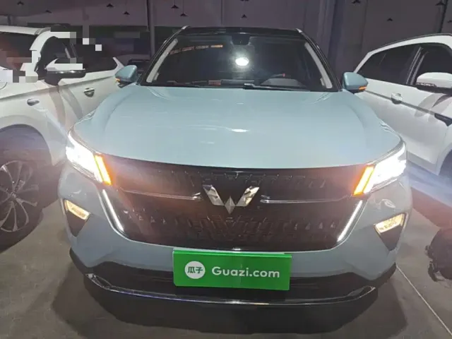 Wuling Asta — Фото автомобиля 2