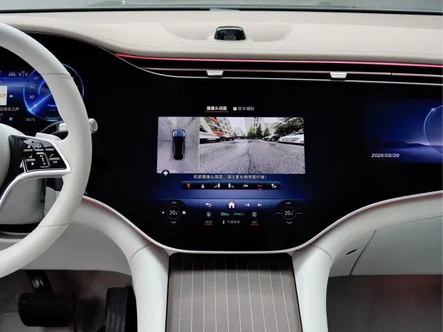 Mercedes-Benz EQS SUV — Фото автомобиля 14