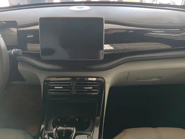 BYD Qin PLUS — Фото автомобиля 13