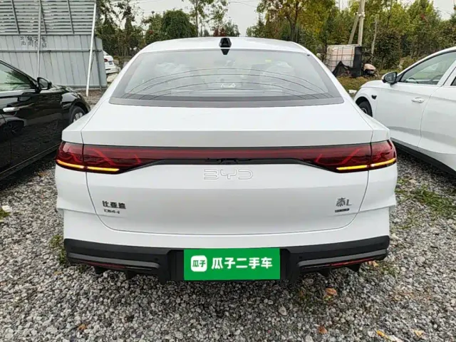 BYD Qin L — Фото автомобиля 5