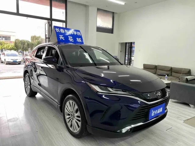 Toyota Harrier — Фото автомобиля 3