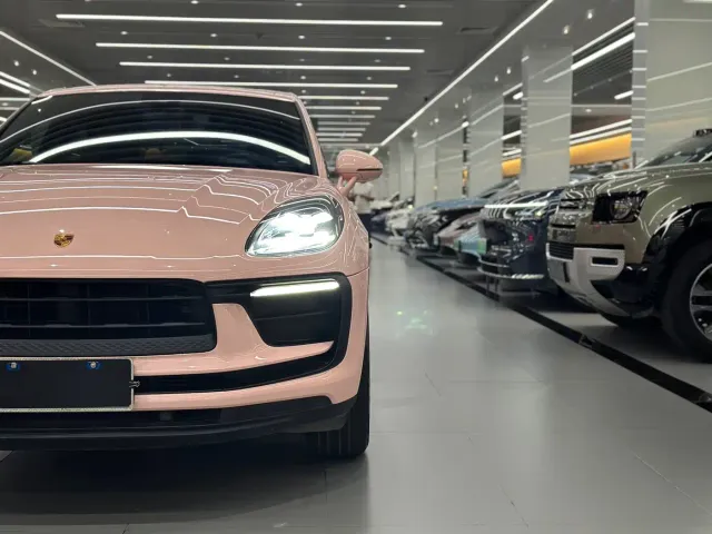 Porsche Macan — Фото автомобиля 16